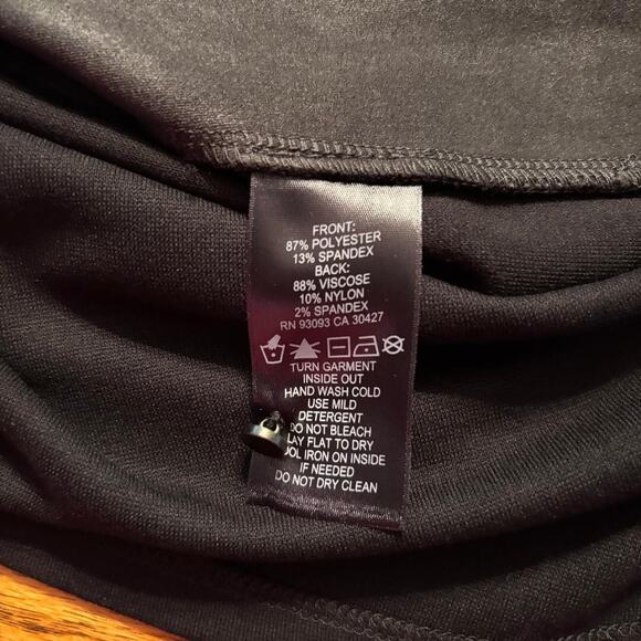 Nic + Zoe Black Sleeveless Top with keyhole on back Size M - Picture 5 of 9